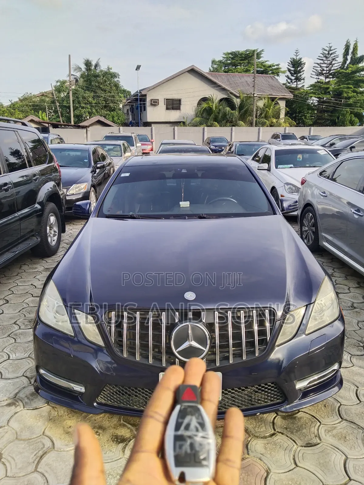 Mercedes-Benz E350 2012 Blue