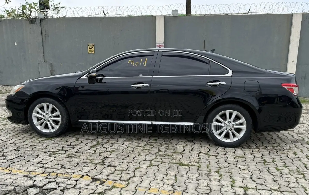 Lexus ES 350 2012 Black