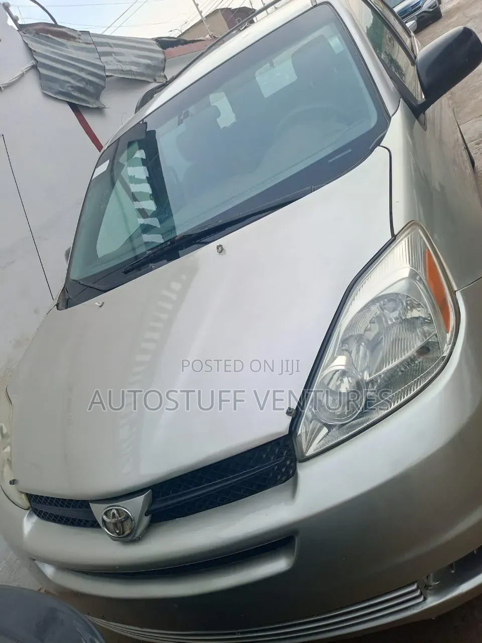 Toyota Sienna CE FWD (3.3L V6 5A) 2004 Gold