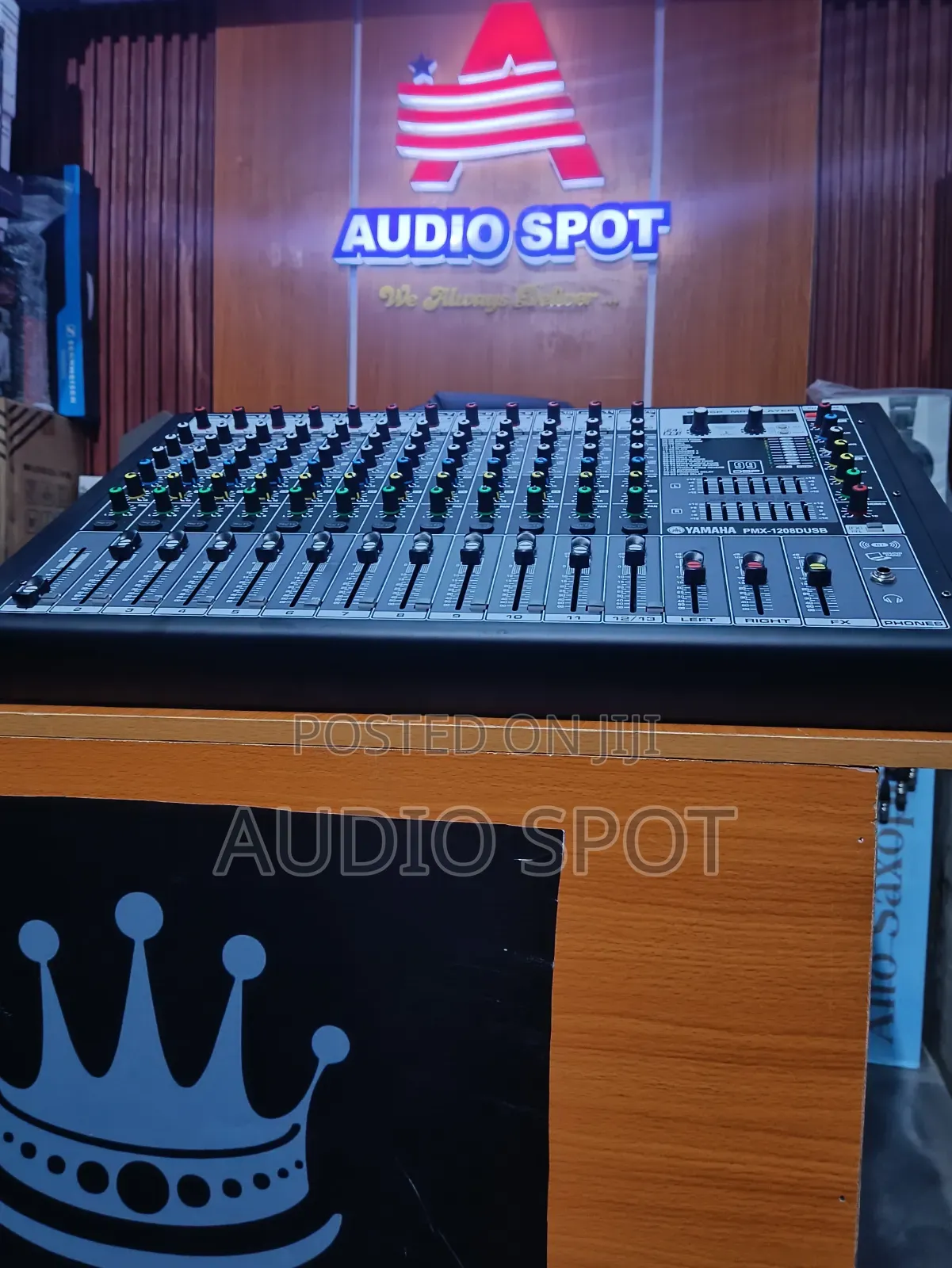 Yamaha PMX-1208d Usb Powered Mixer (12 Channels Mixer)