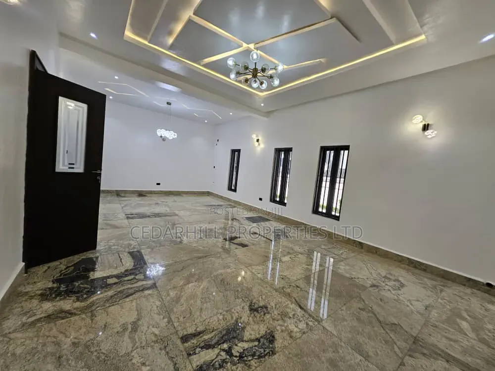 6bdrm Duplex in Efab Metropolis, Karsana for sale
