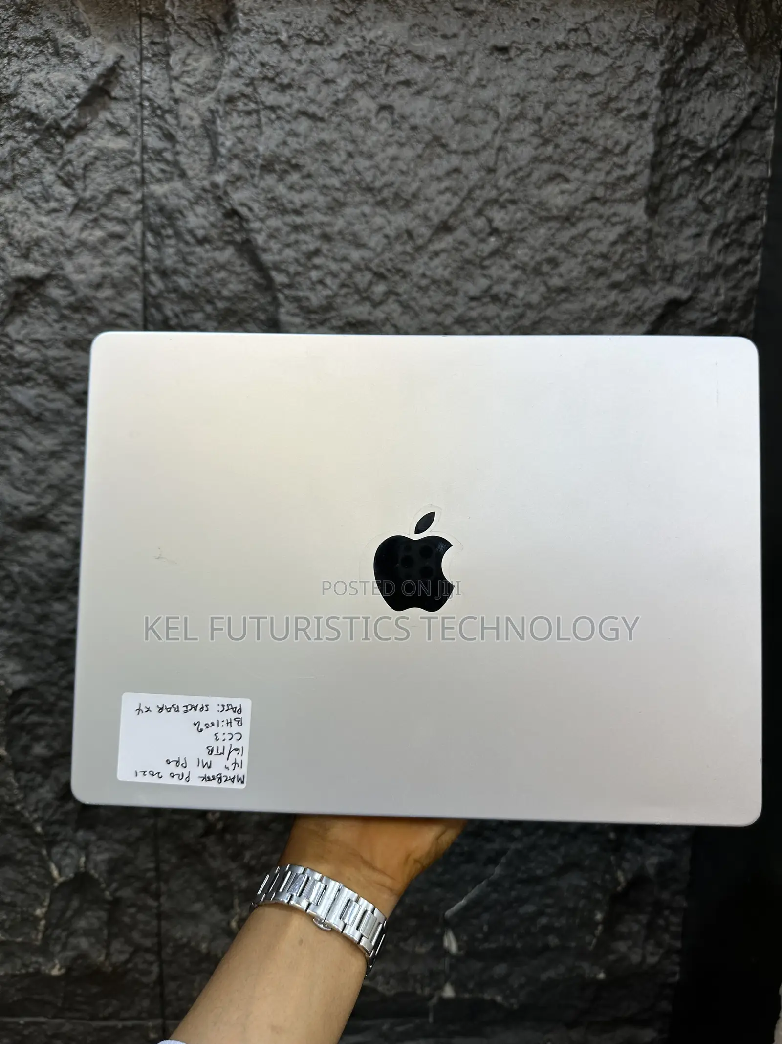 Laptop Apple MacBook Pro 2021 M1 16GB Apple M1 Pro SSD 1T