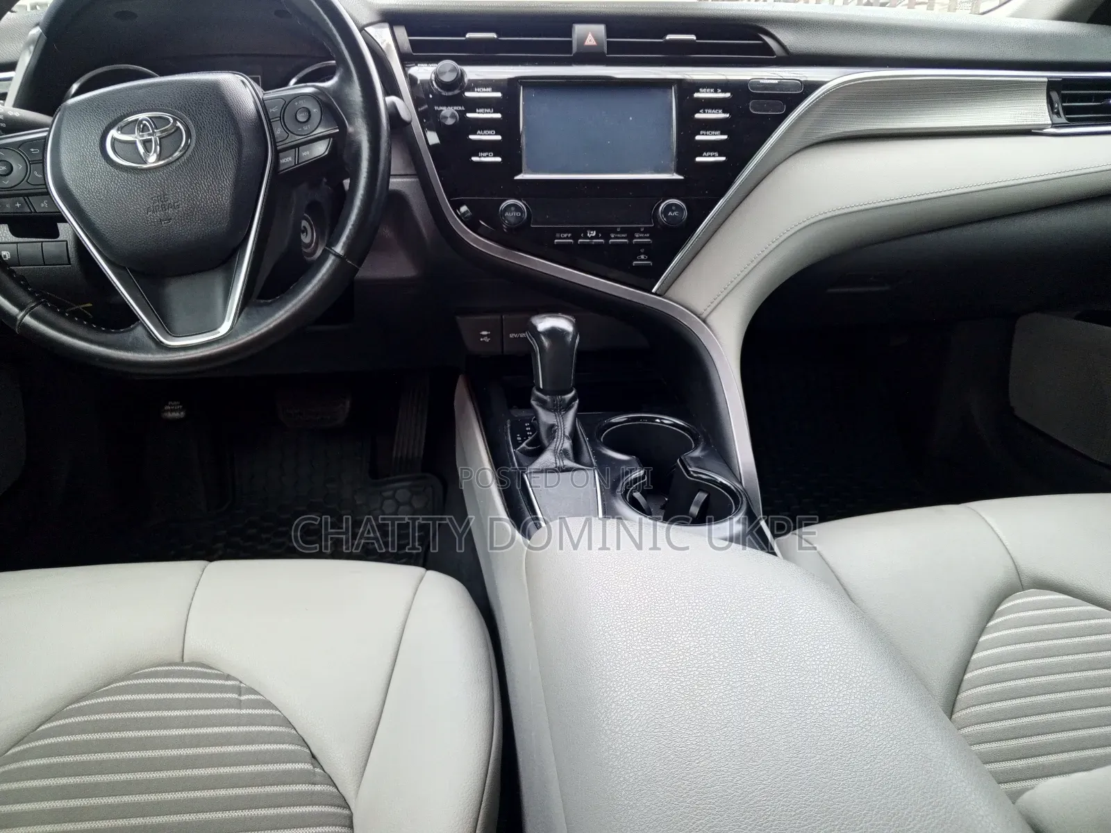 Toyota Camry XSE (2.5L 4cyl 8A) 2019 Gray