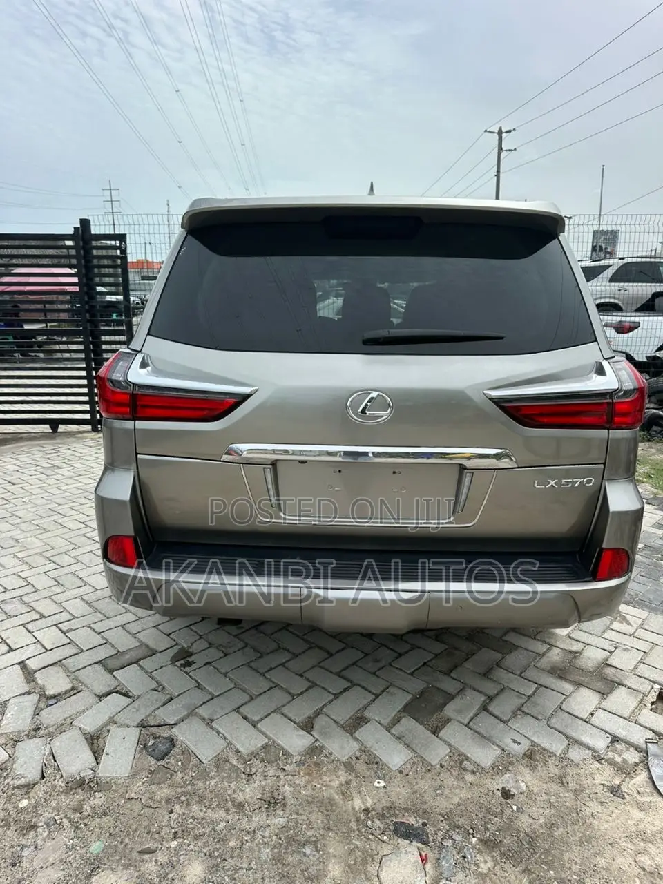 Lexus LX 570 AWD 2017 Gray