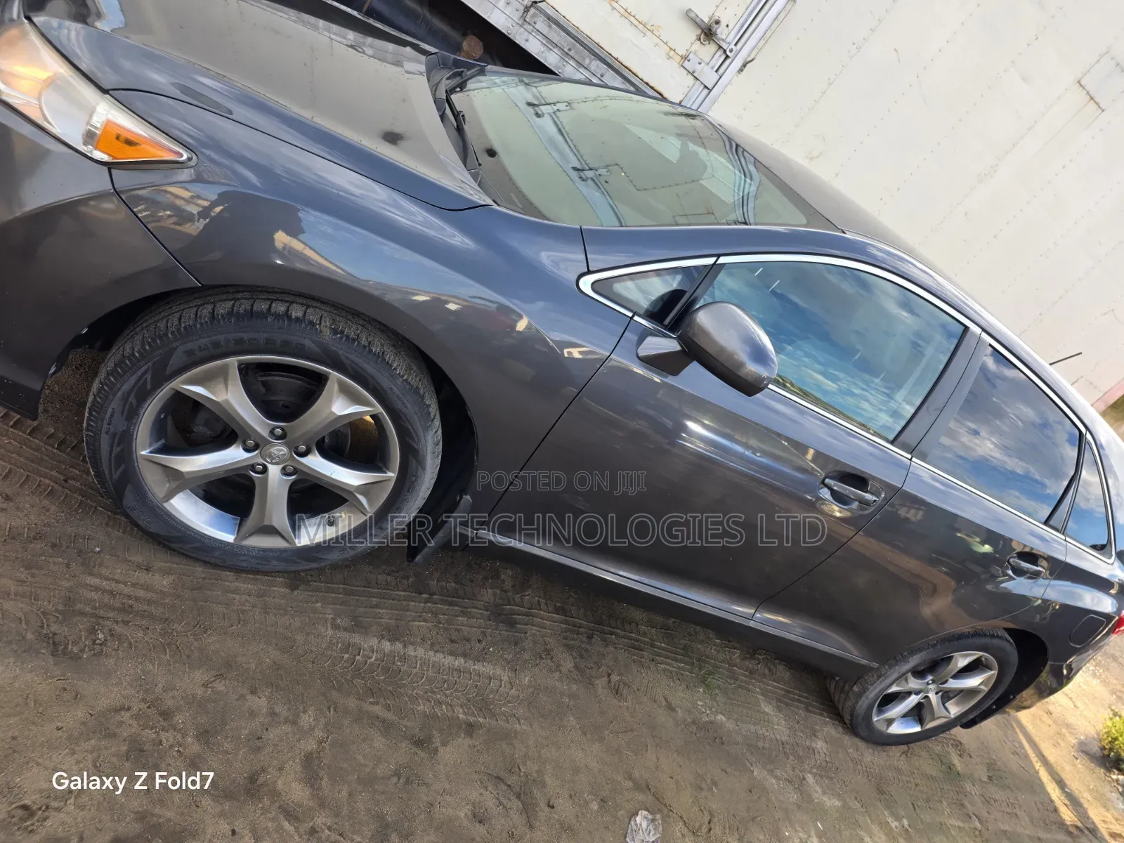 Toyota Venza LE 2012 Gray