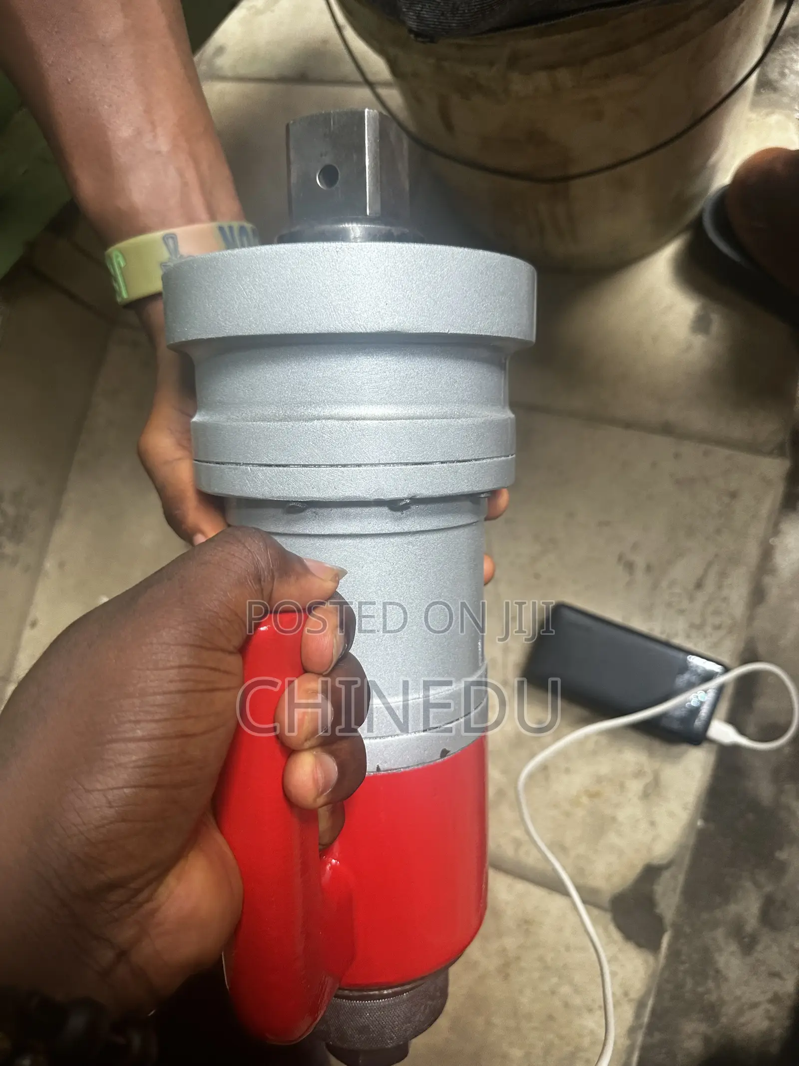 Pneumatic Torque Wrench 1-1/2 Drive