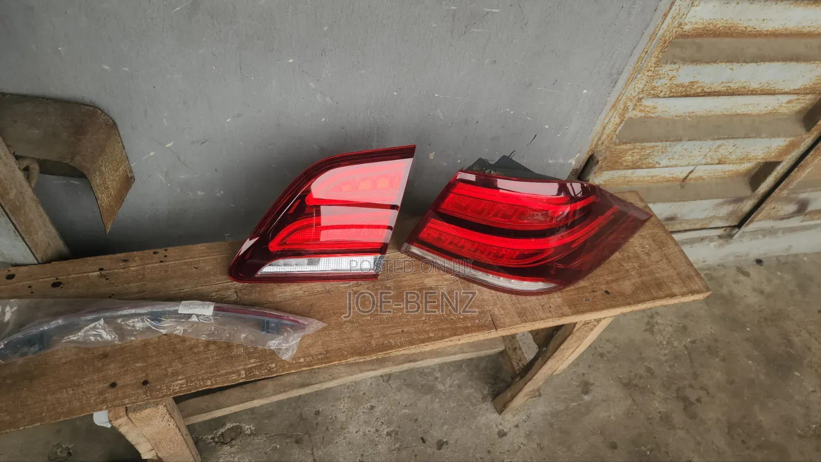 Gle350 2017 Passenger Side Backlight