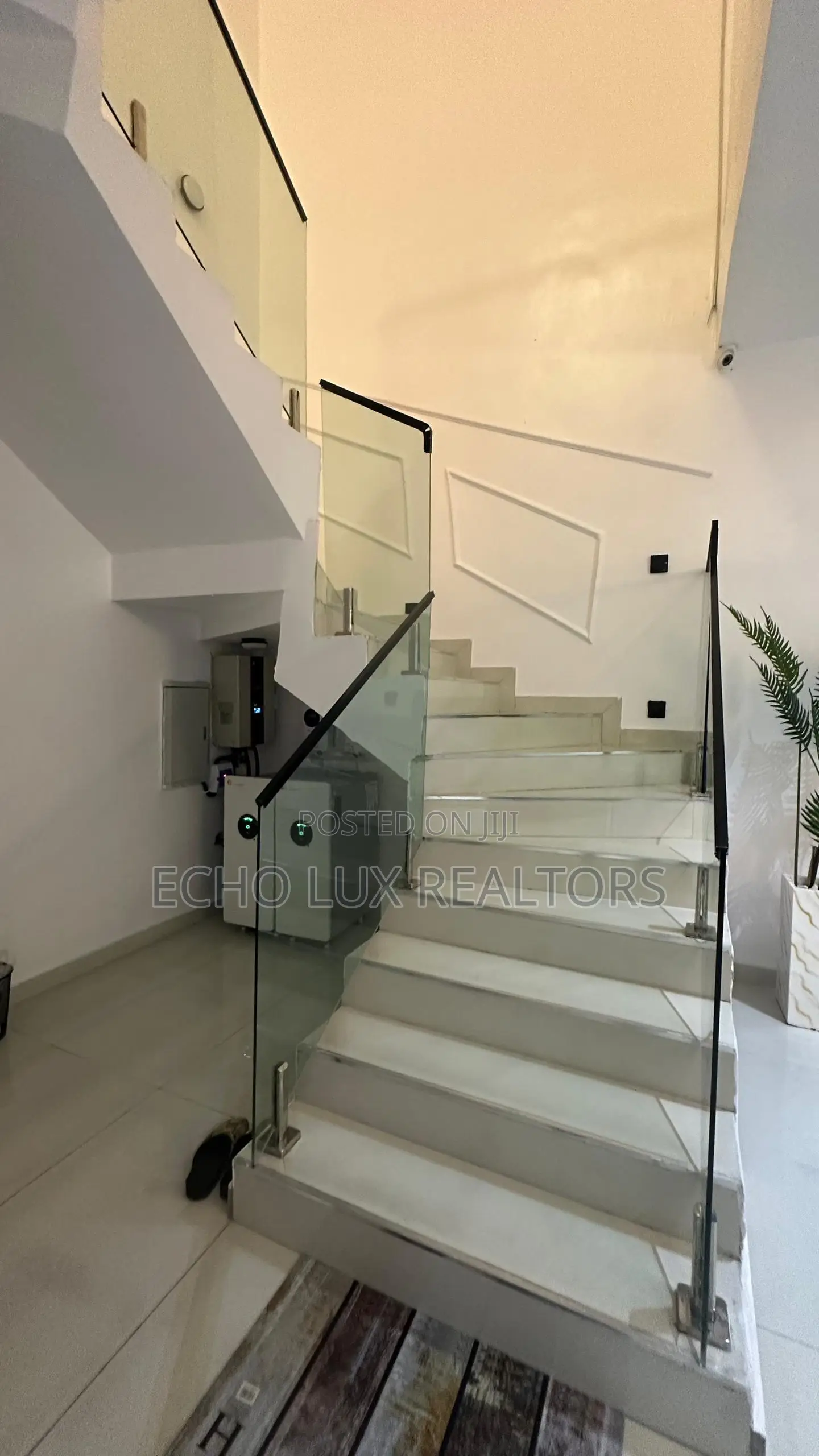Furnished 4bdrm Duplex in Chevron for sale