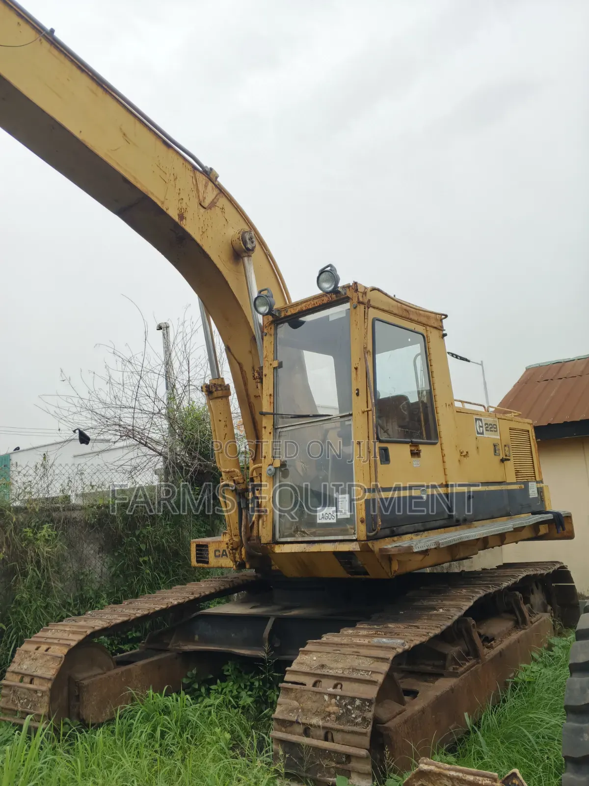 Tokunbo Long Boom Cat Excavator