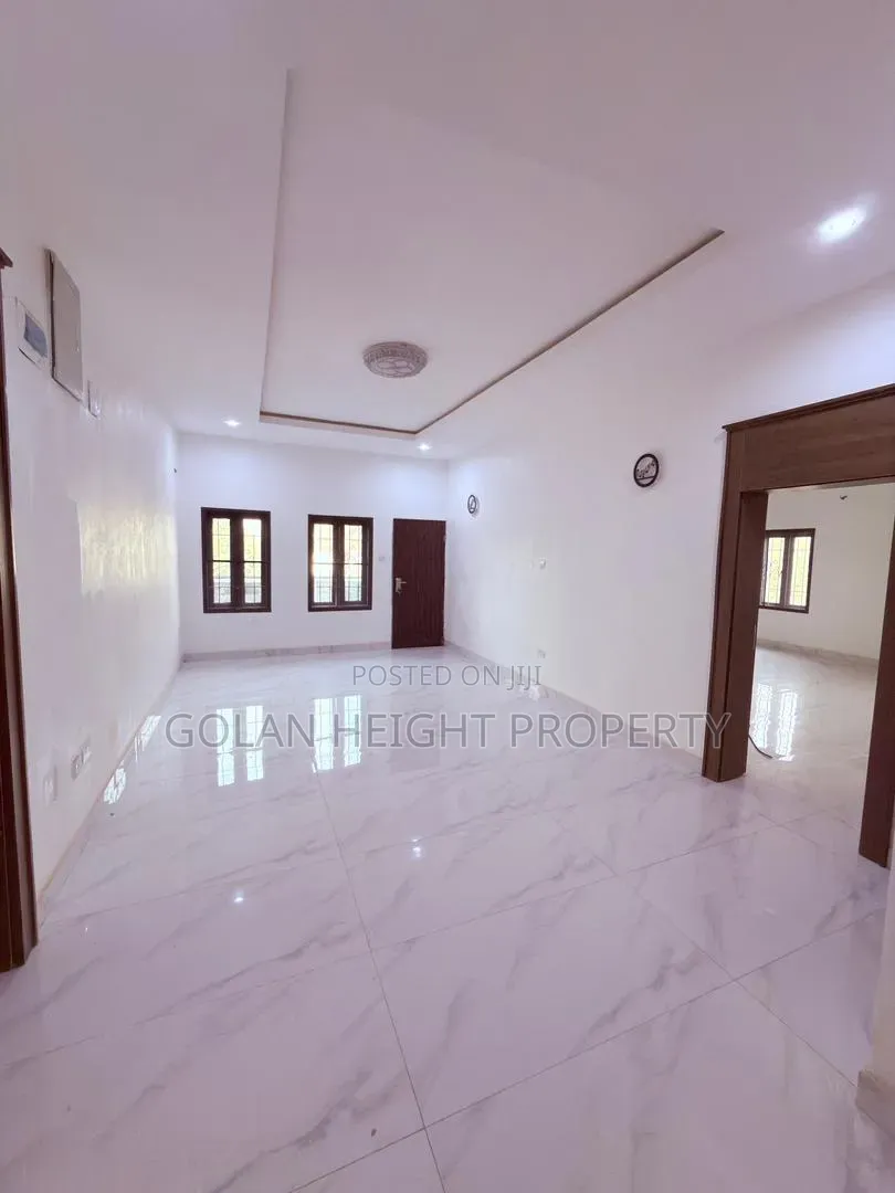 5bdrm Duplex in Mabushi for sale