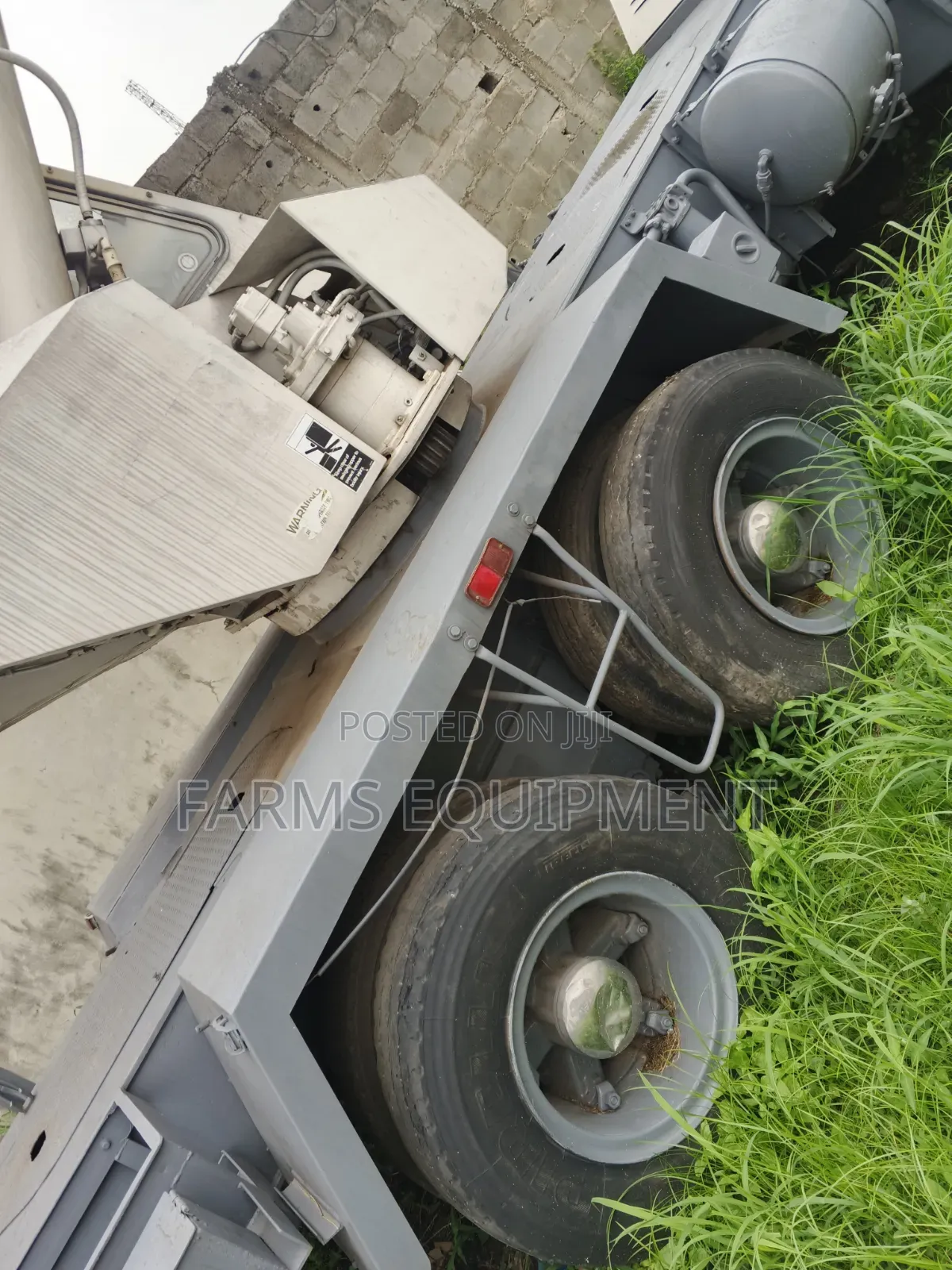Tokunbo P H 30ton Crane