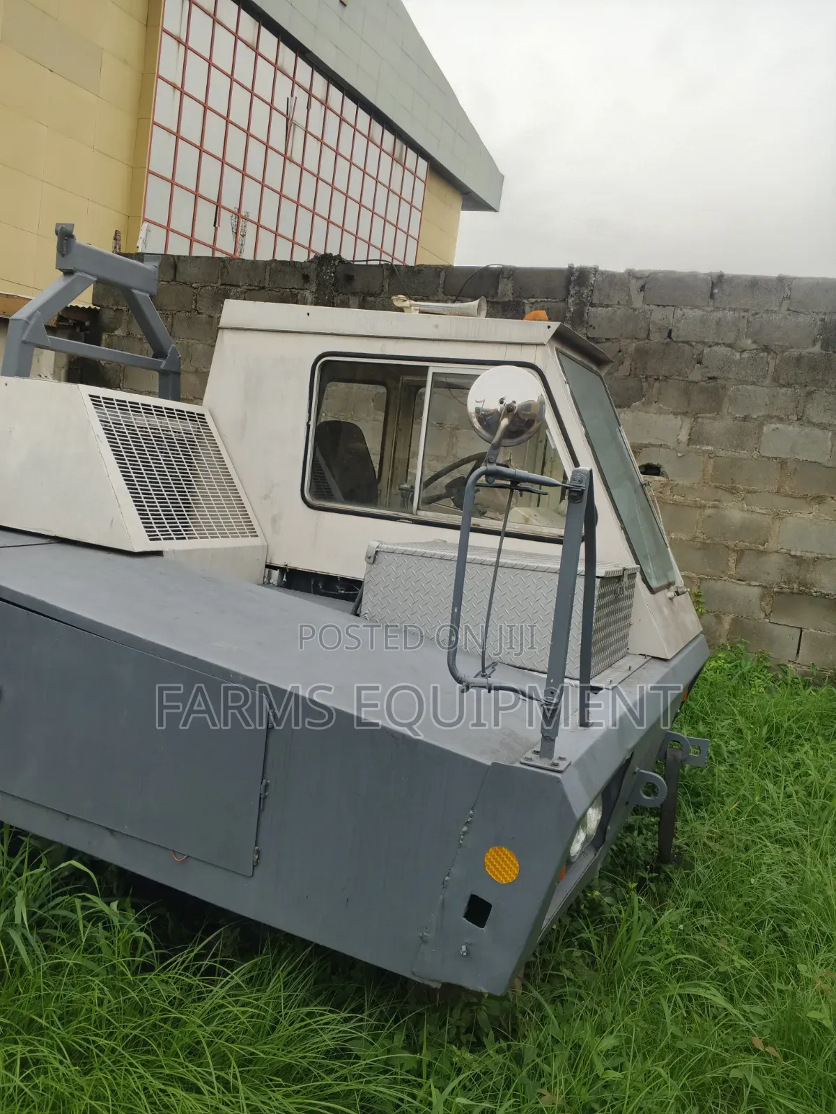 Tokunbo P H 30ton Crane