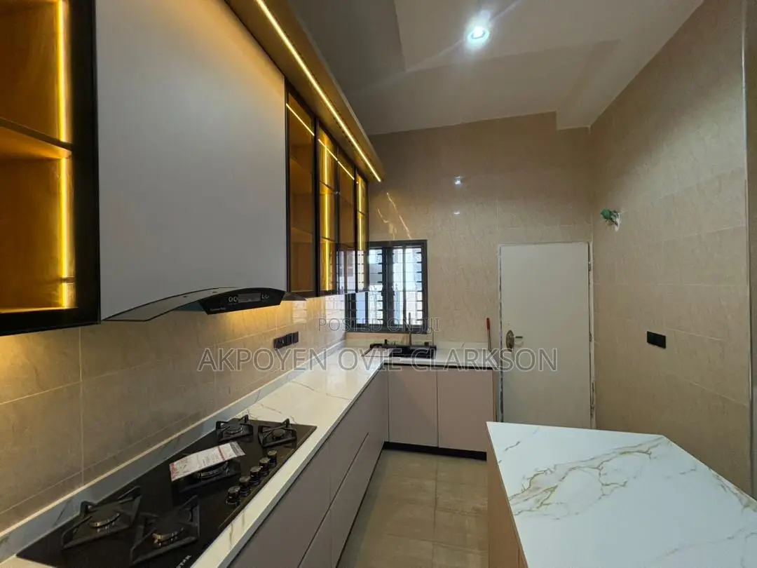 4bdrm Apartment in Guzape District for rent