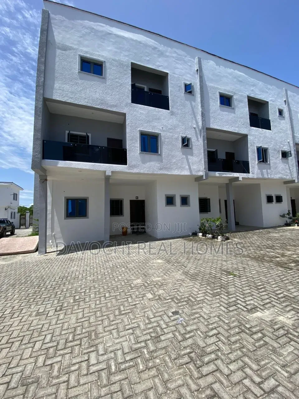 4bdrm Duplex in Sangotedo for sale