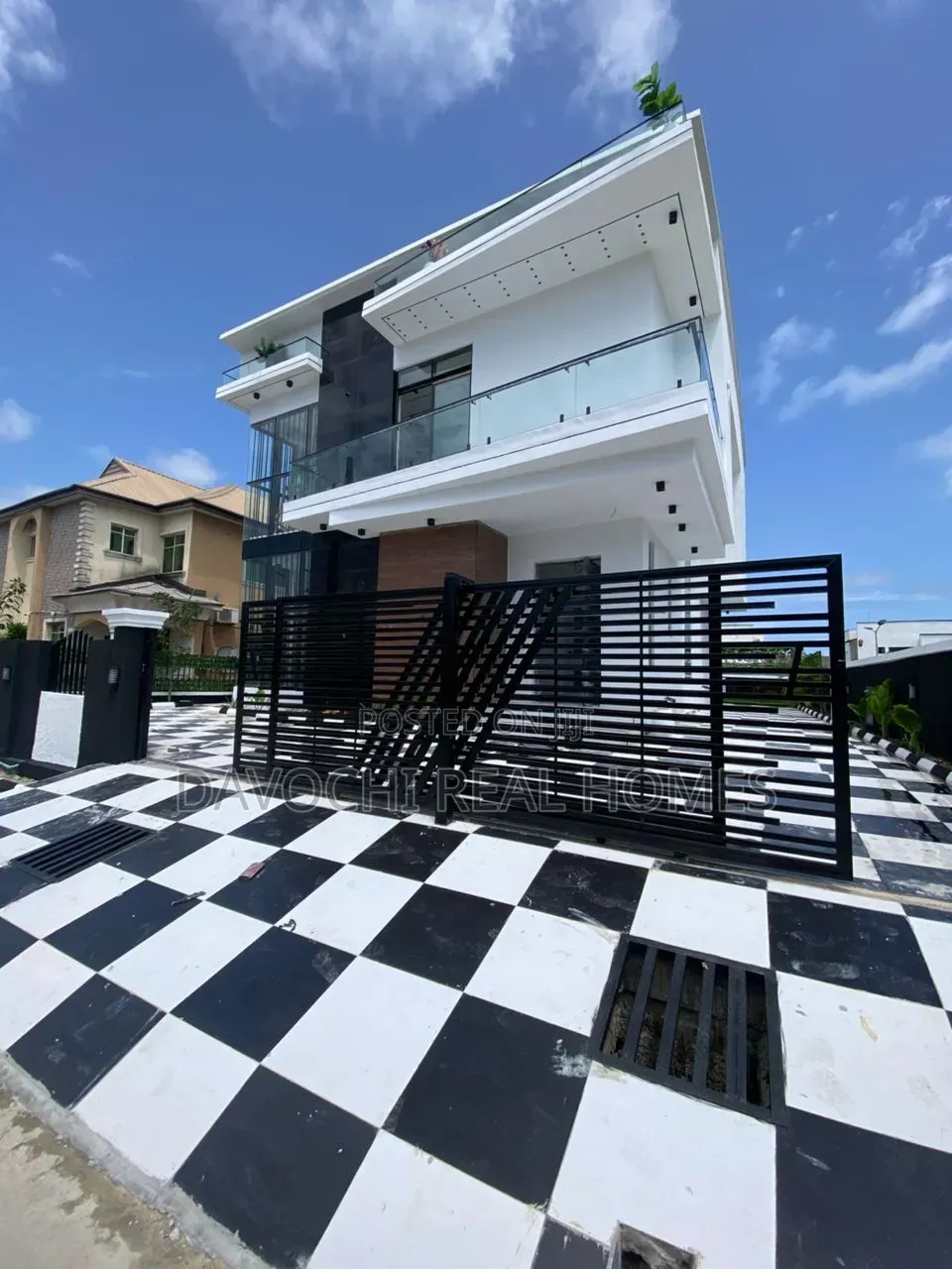 5bdrm Duplex in Sangotedo for sale