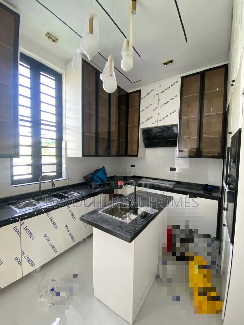 5bdrm Duplex in Sangotedo for sale