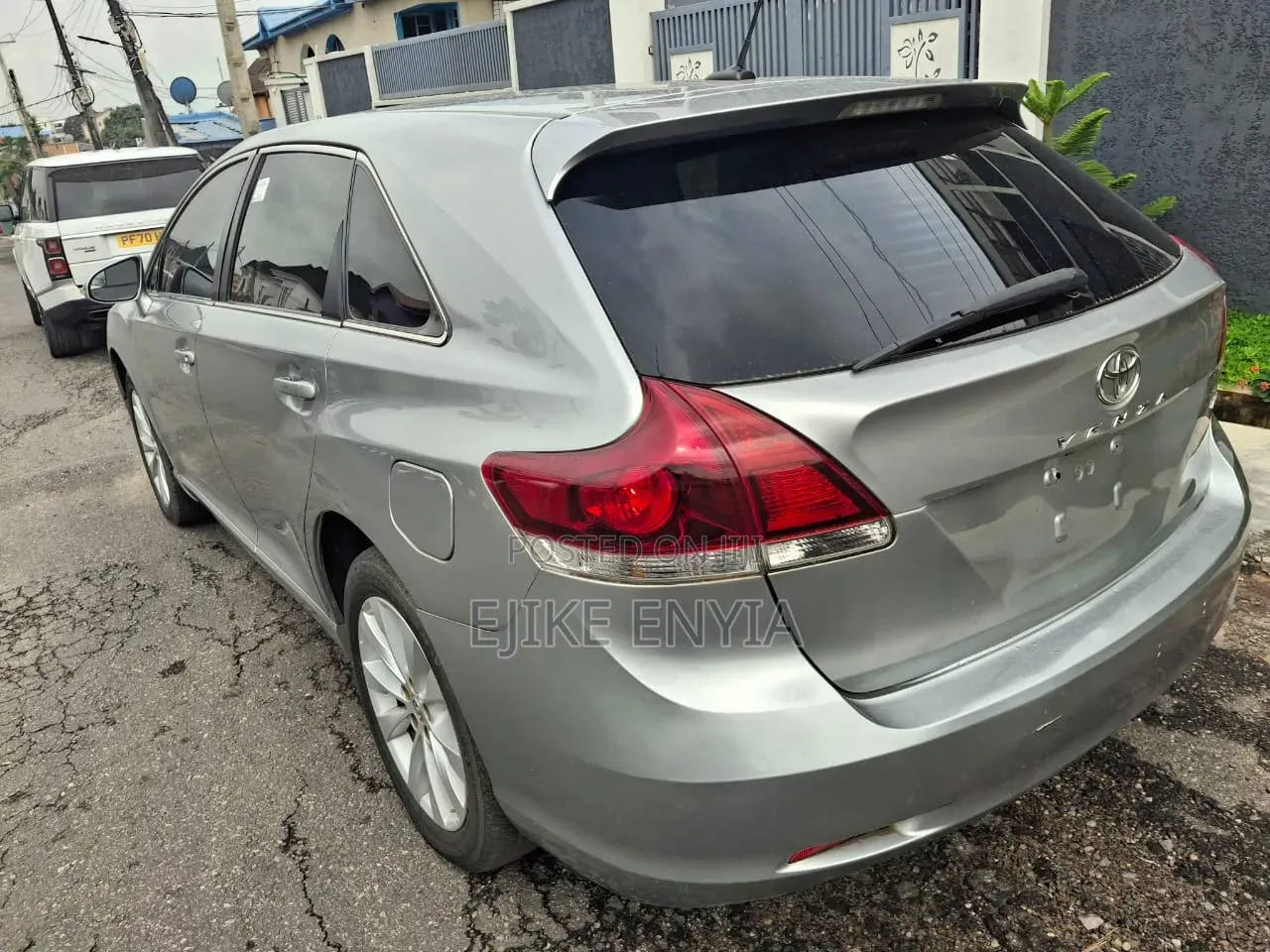 Toyota Venza LE 4dr Wagon (2.7L 4cyl 6A) 2015 Silver