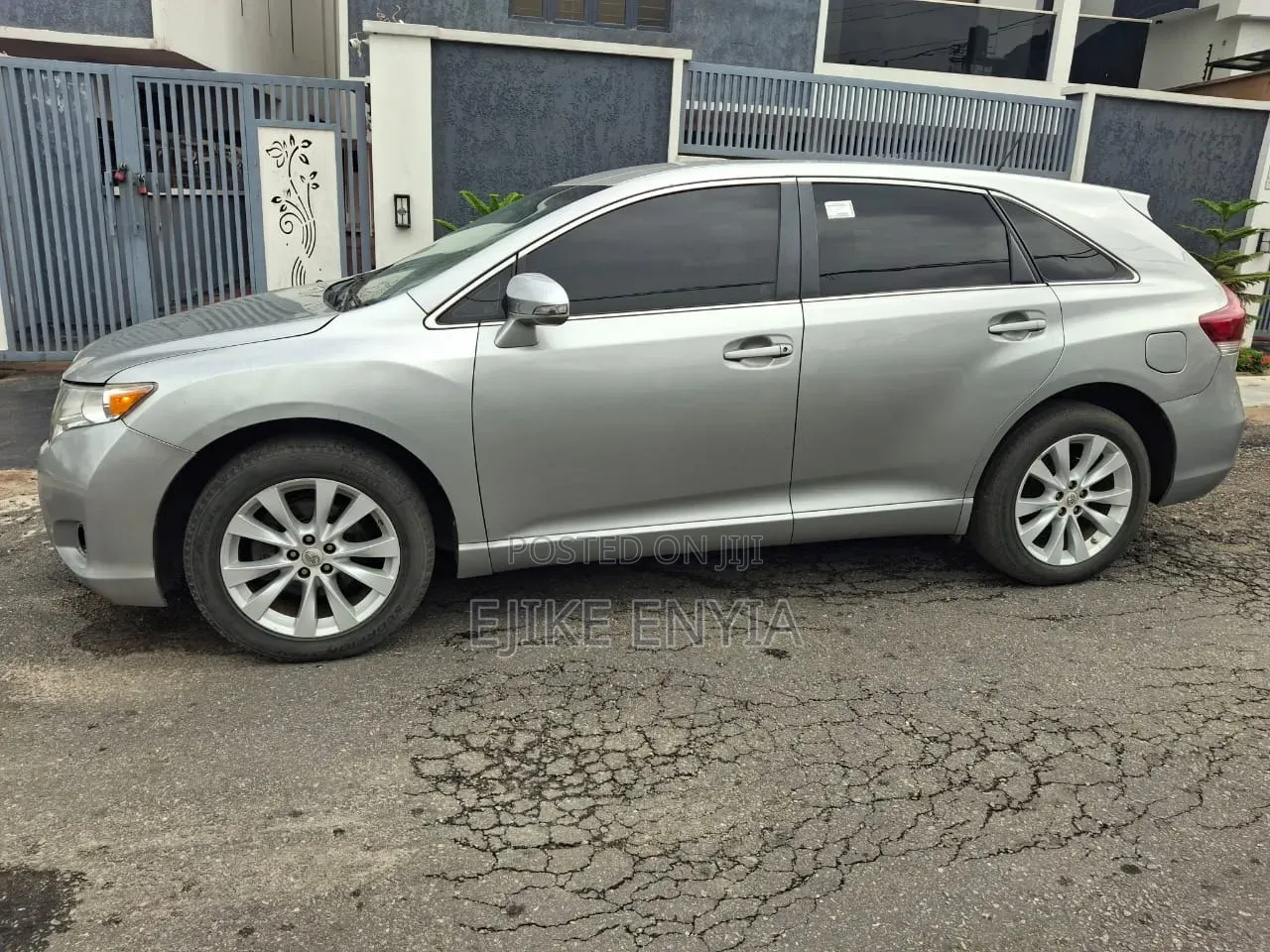 Toyota Venza LE 4dr Wagon (2.7L 4cyl 6A) 2015 Silver