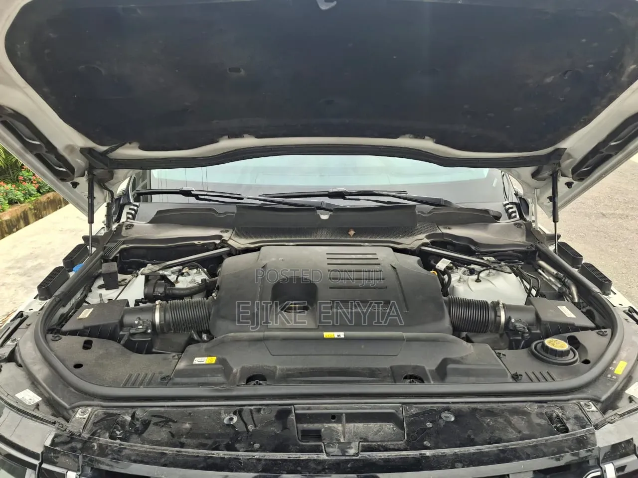 Land Rover Range Rover Vogue 2021 White