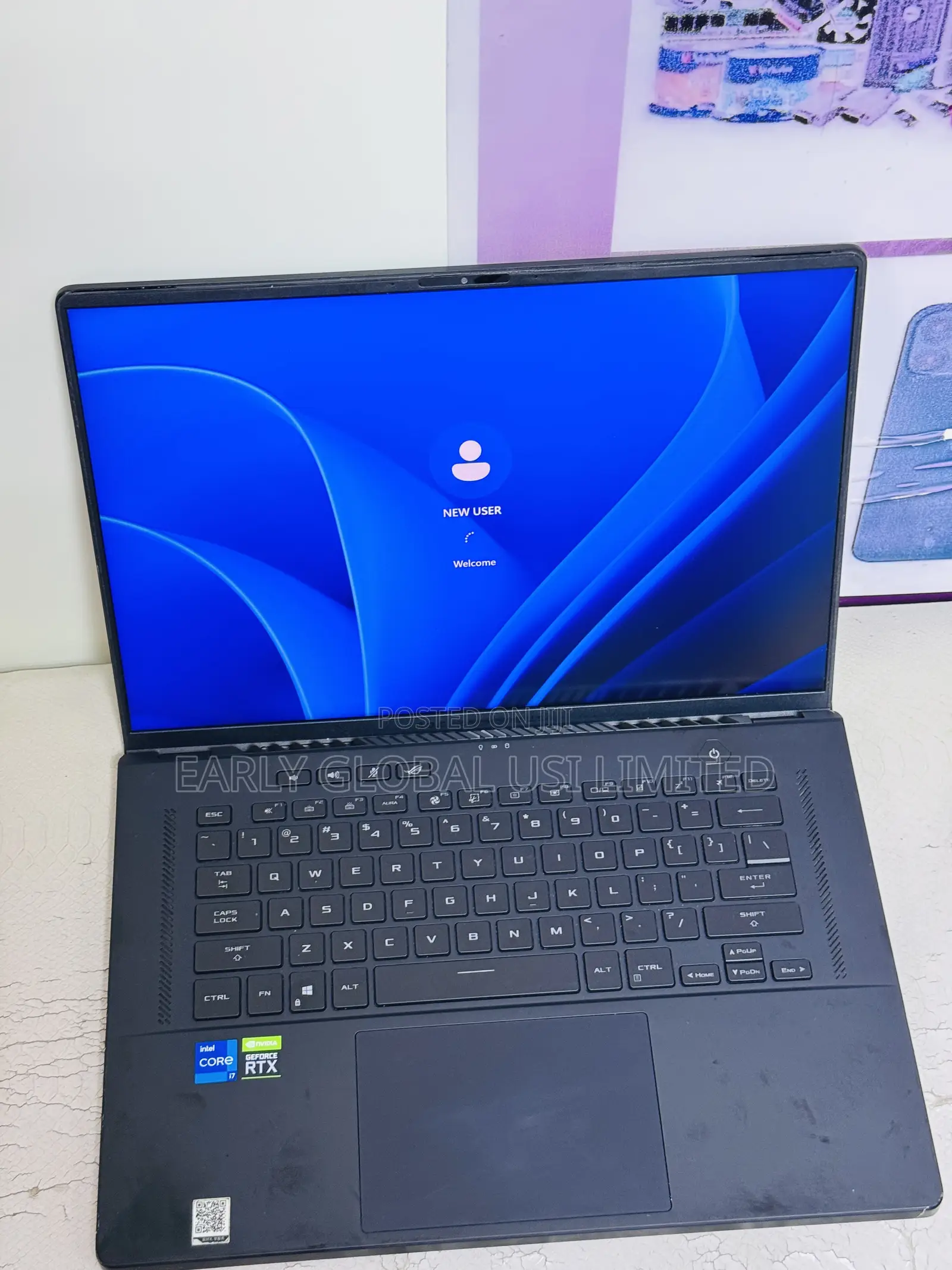 Laptop Asus ROG Zephyrus G16 16GB Intel Core i7 SSD 512GB