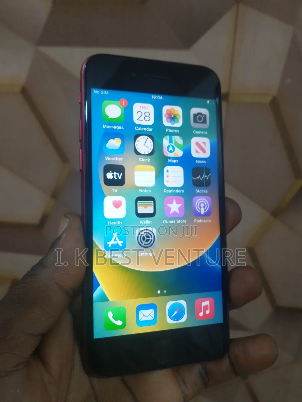 Apple iPhone SE (2022) 128 GB Red