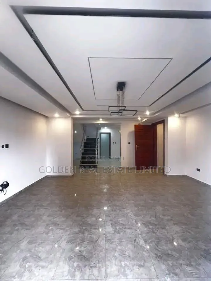 4bdrm Duplex in Ikate for sale