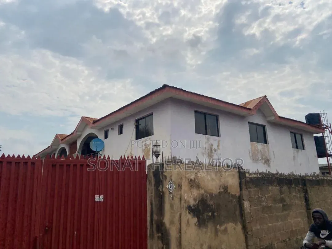 3bdrm Block of Flats in Eleyele for sale