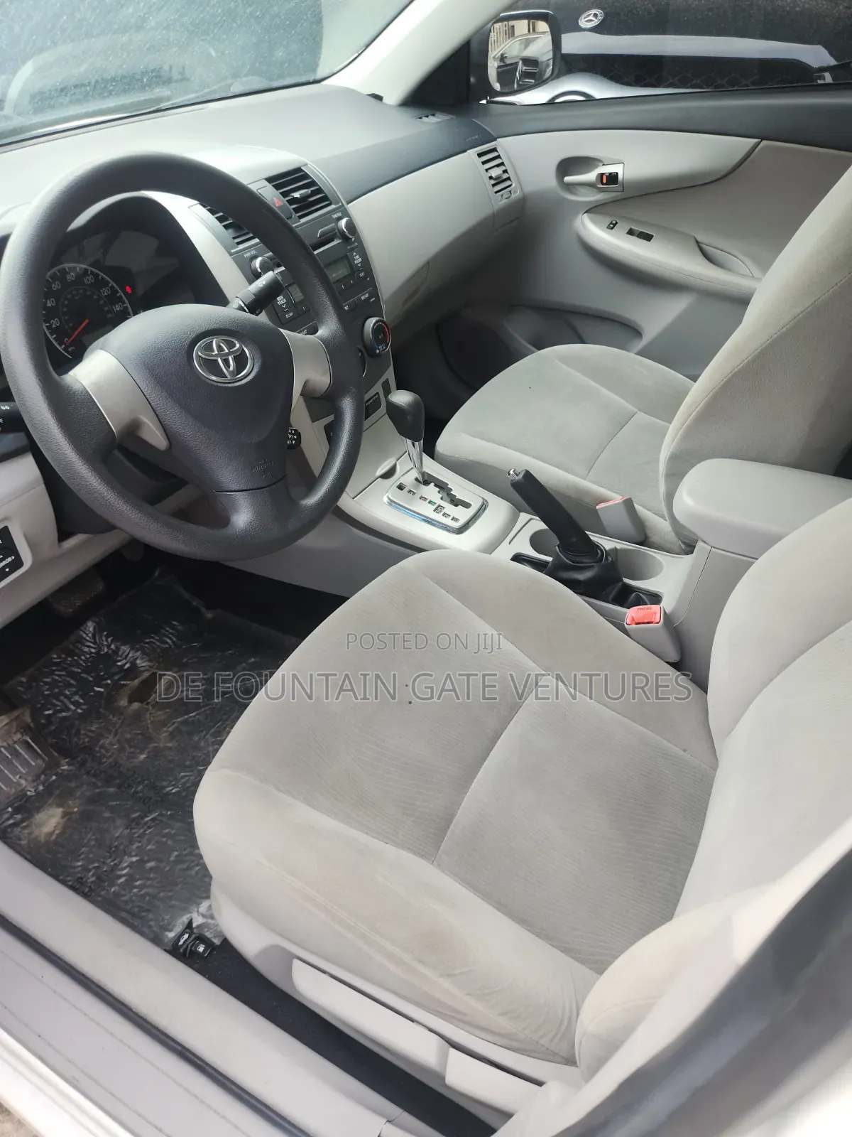 Toyota Corolla LE 4dr Sedan (1.8L 4cyl 4A) 2011 White