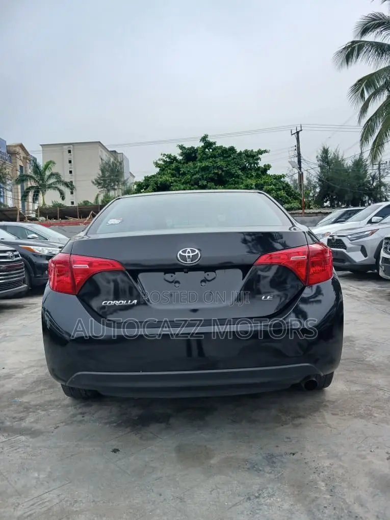 Toyota Corolla LE ECO 4dr Sedan (1.8L 4cyl CVT) 2017 Black