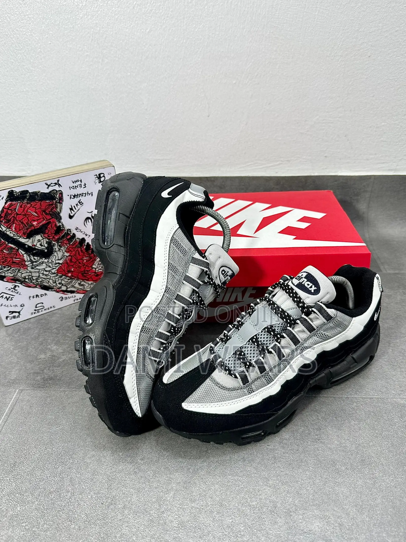 Nike Airmax 95 Og Black and White