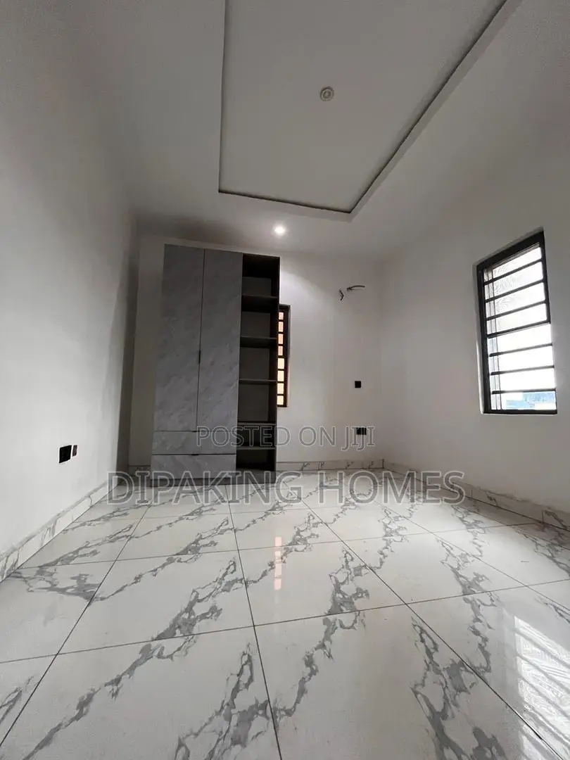 Furnished 4bdrm Duplex in Ikeja for sale