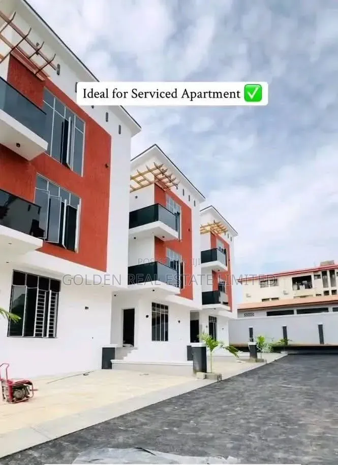 4bdrm Duplex in Utako for sale