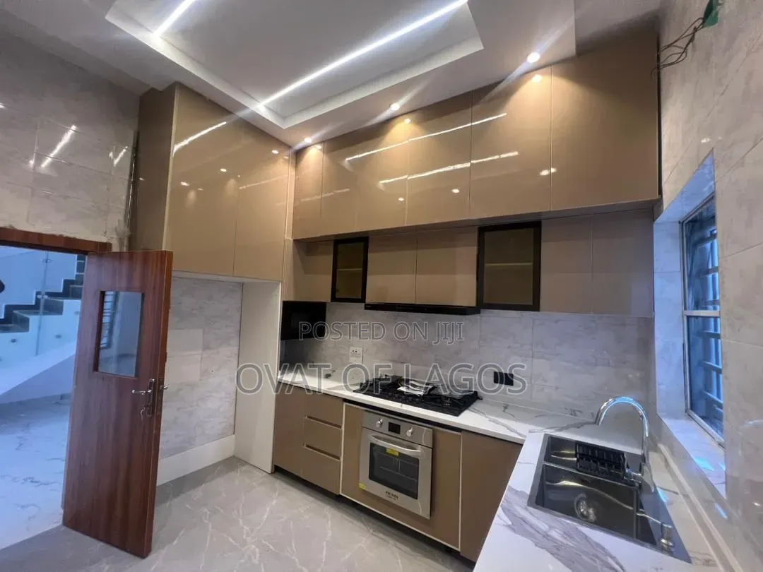 4bdrm Duplex in Orchid, Lekki Expressway for rent