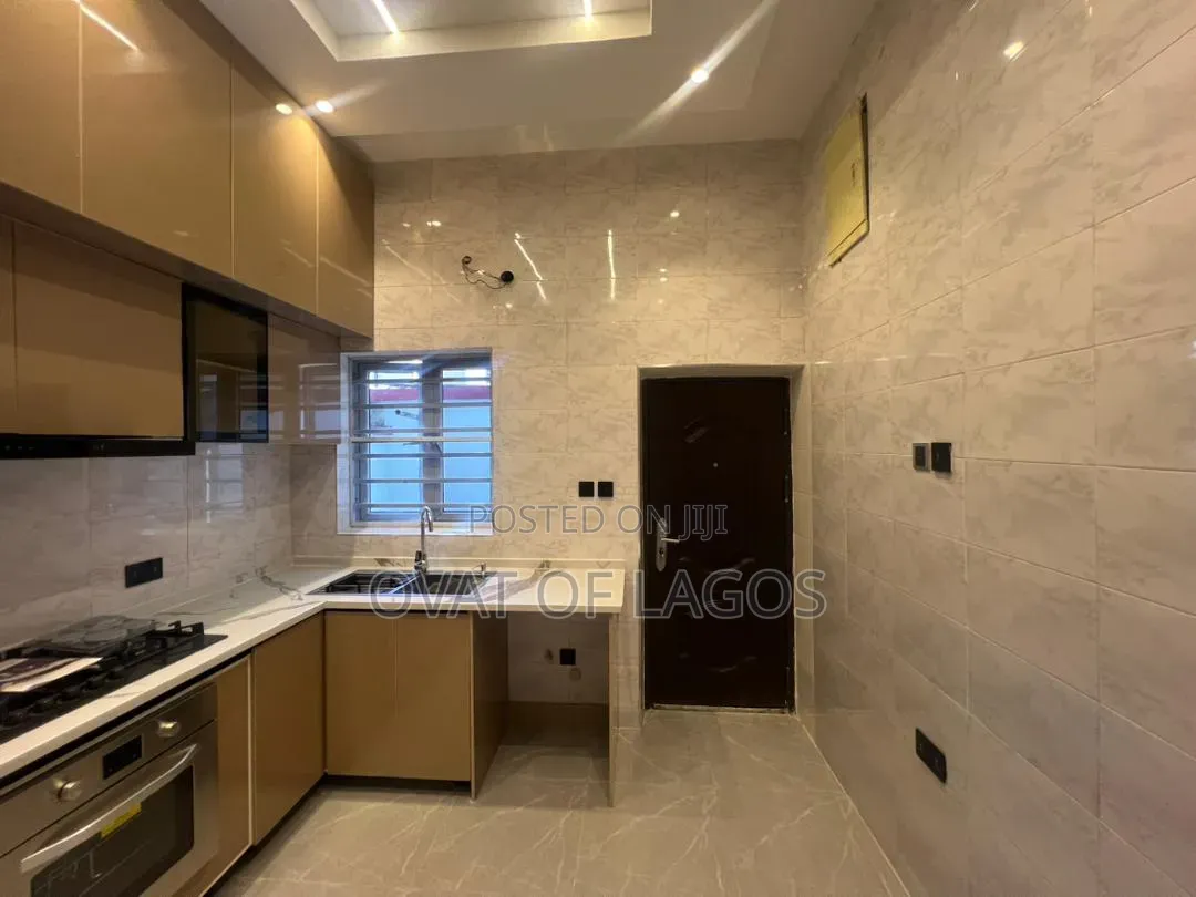 4bdrm Duplex in Orchid, Lekki Expressway for rent