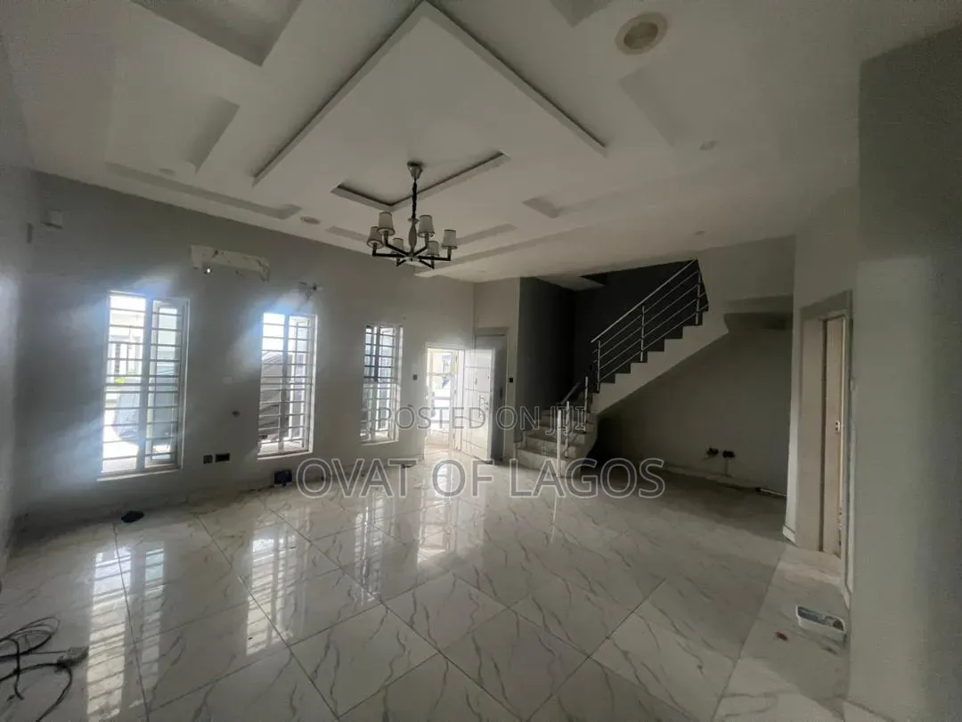 4bdrm Duplex in Orchid, Lekki Expressway for rent