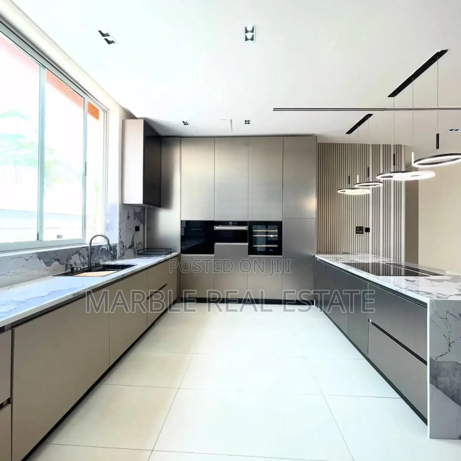 2bdrm Apartment in Lekki Phase 1 for sale