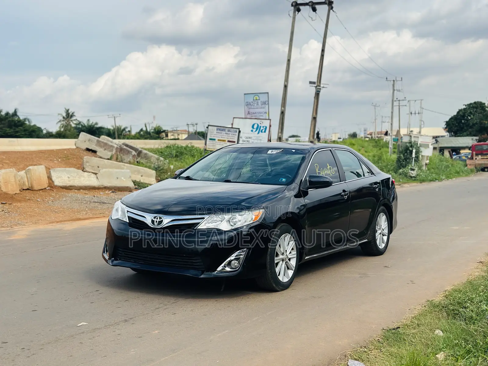 Toyota Camry XLE 4dr Sedan (2.5L 4cyl 6A) 2014 Black