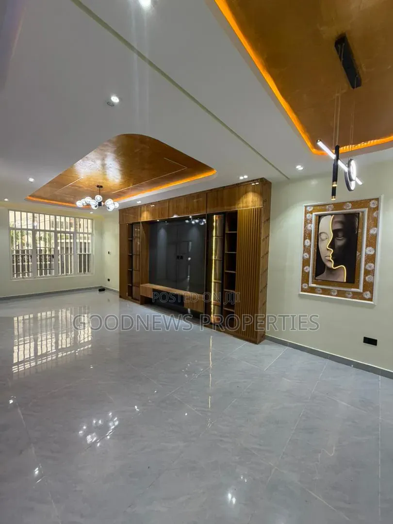 4bdrm Duplex in Osapa London for sale