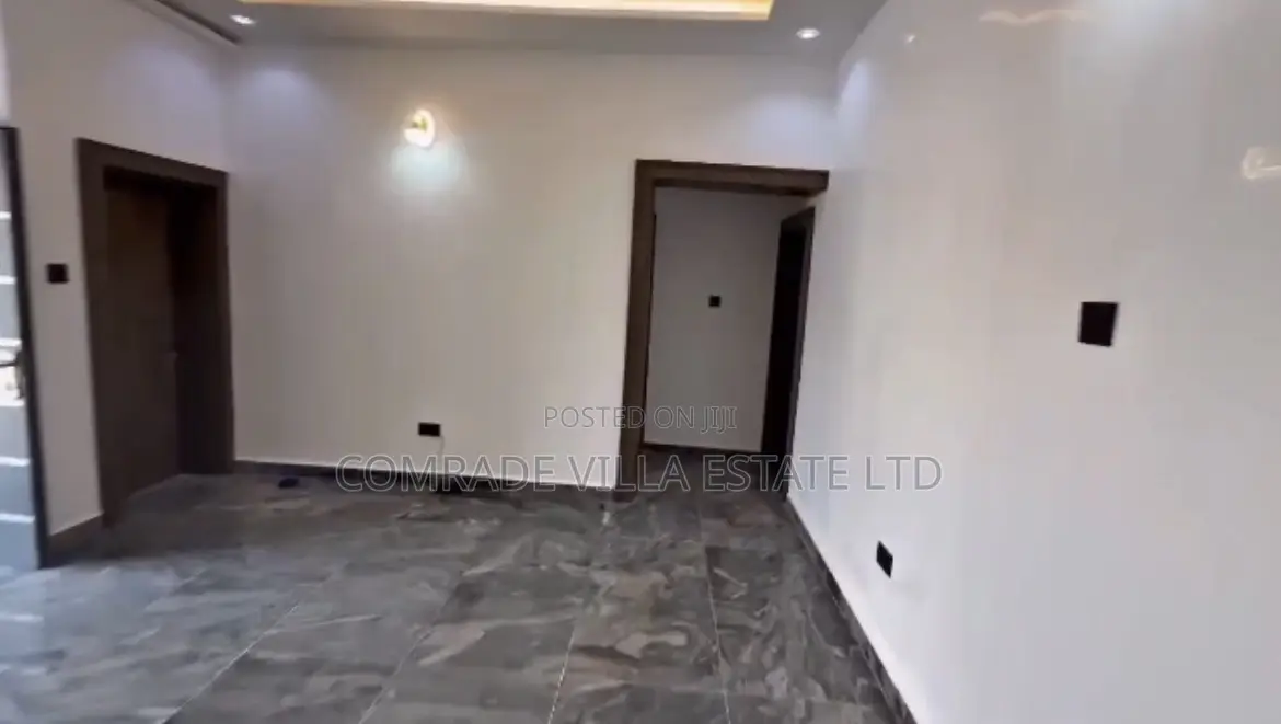 3bdrm Bungalow in Dawaki for sale