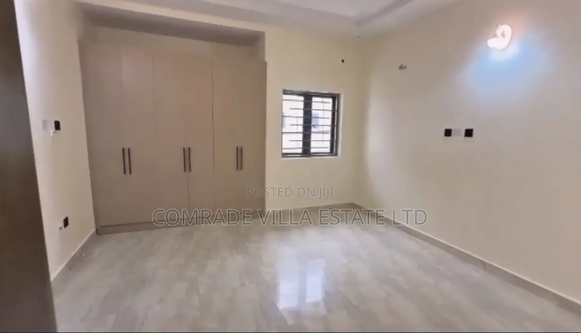 3bdrm Bungalow in Dawaki for sale