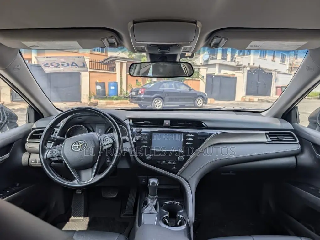 Toyota Camry 2020 Blue