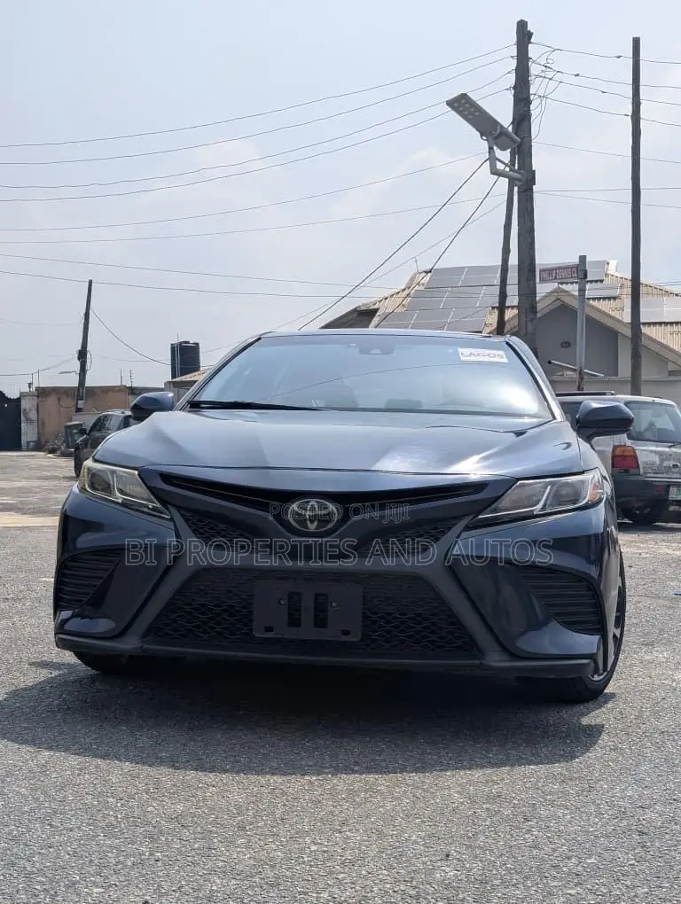 Toyota Camry 2020 Blue