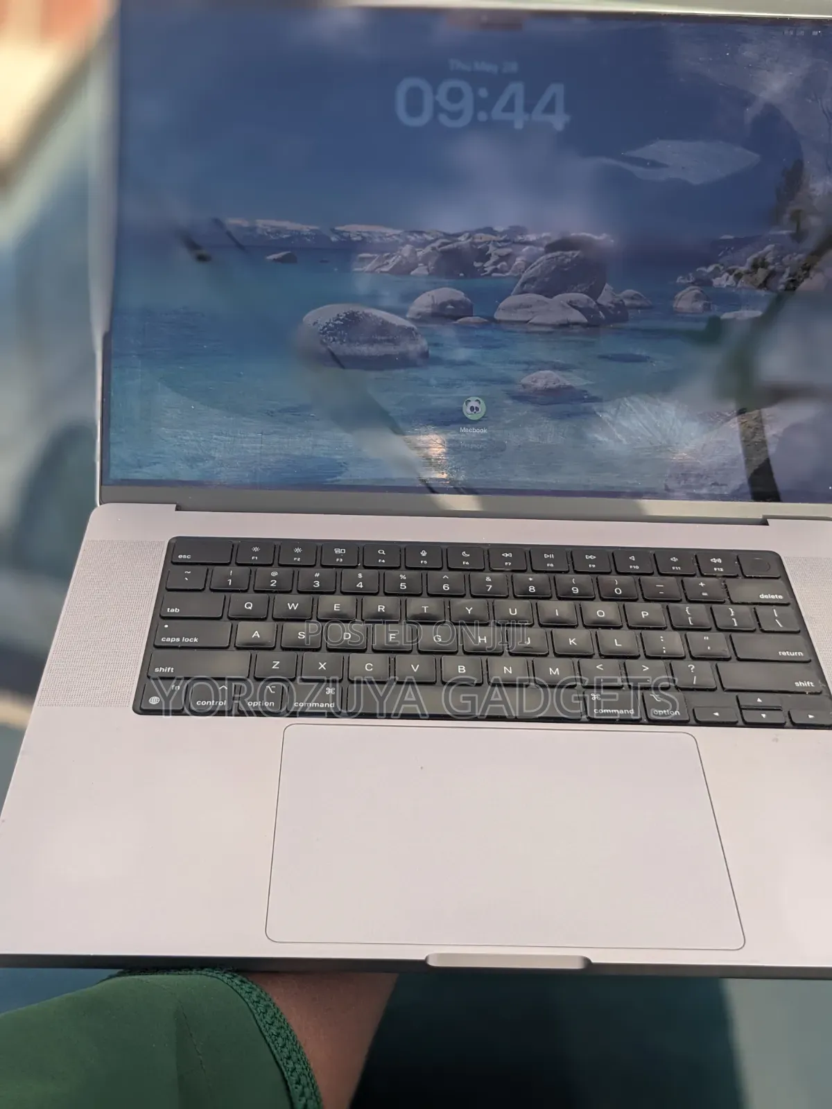 Laptop Apple MacBook Pro 2021 M1 16GB Apple M1 Pro SSD 500GB
