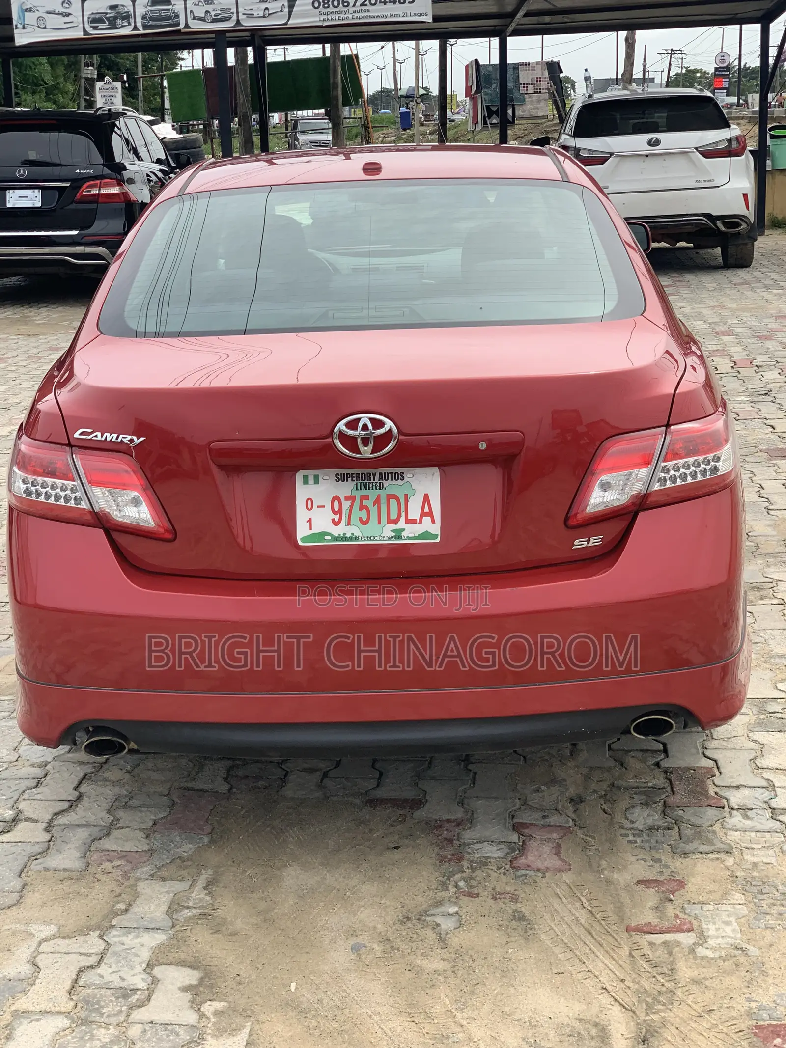 Toyota Camry SE 4dr Sedan (2.5L 4cyl 6AM) 2010 Red