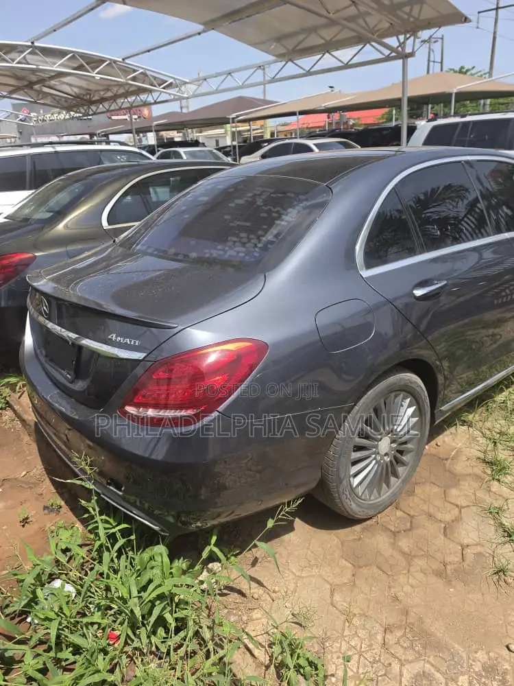 Mercedes-Benz C300 2015 Gray