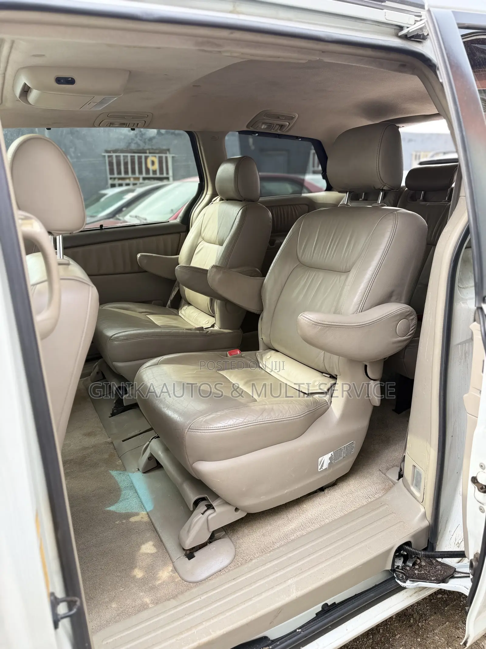Toyota Sienna XLE FWD 2006 White