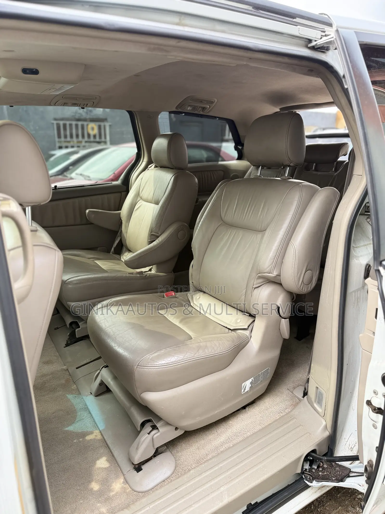 Toyota Sienna XLE FWD 2006 White