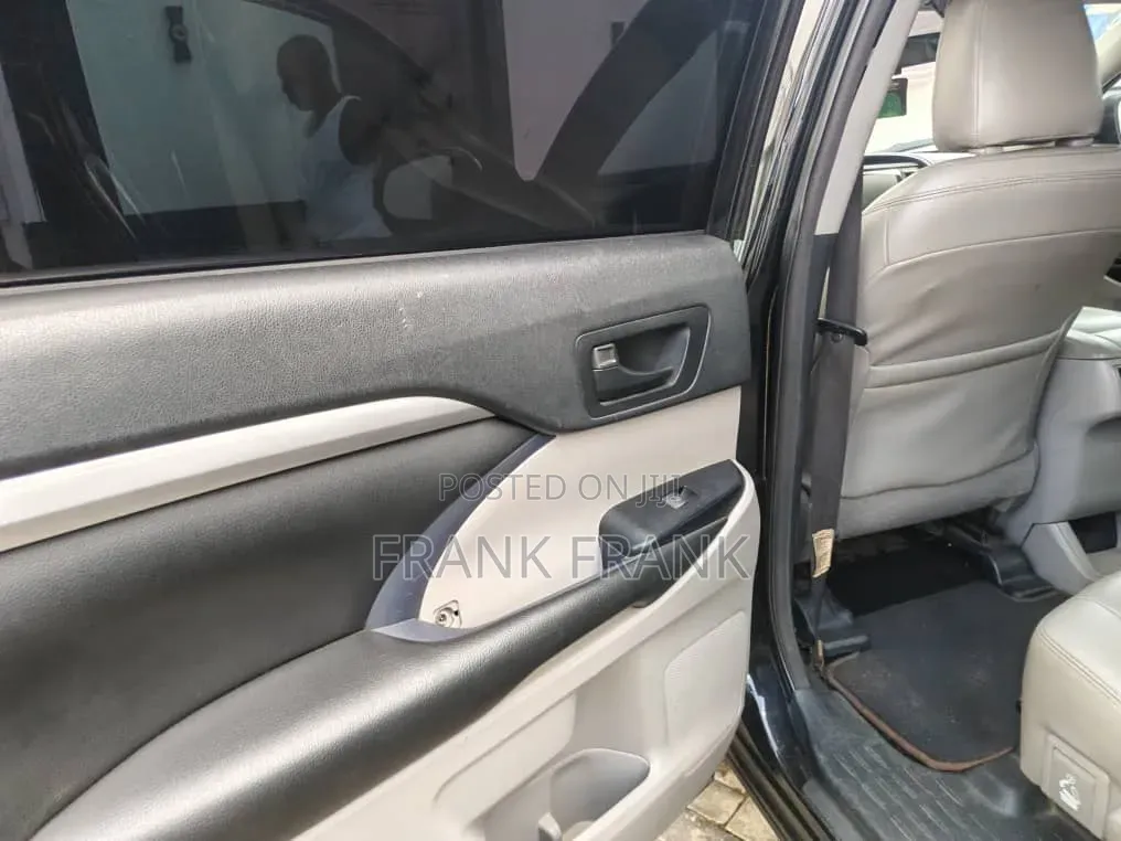 Toyota Highlander 2010 Gray