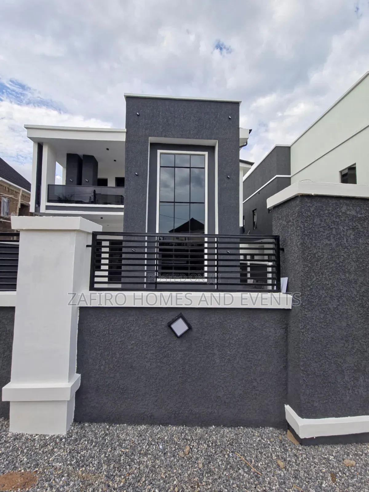 4bdrm Duplex in Carlton Gate Estate, Ibadan for sale