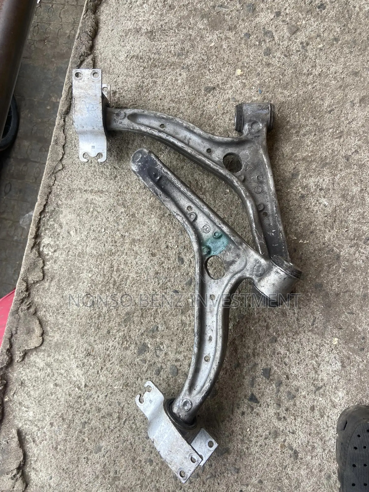 Front Lower Arm/Control Arm Cla, Gla 2010- 2018 (W246)